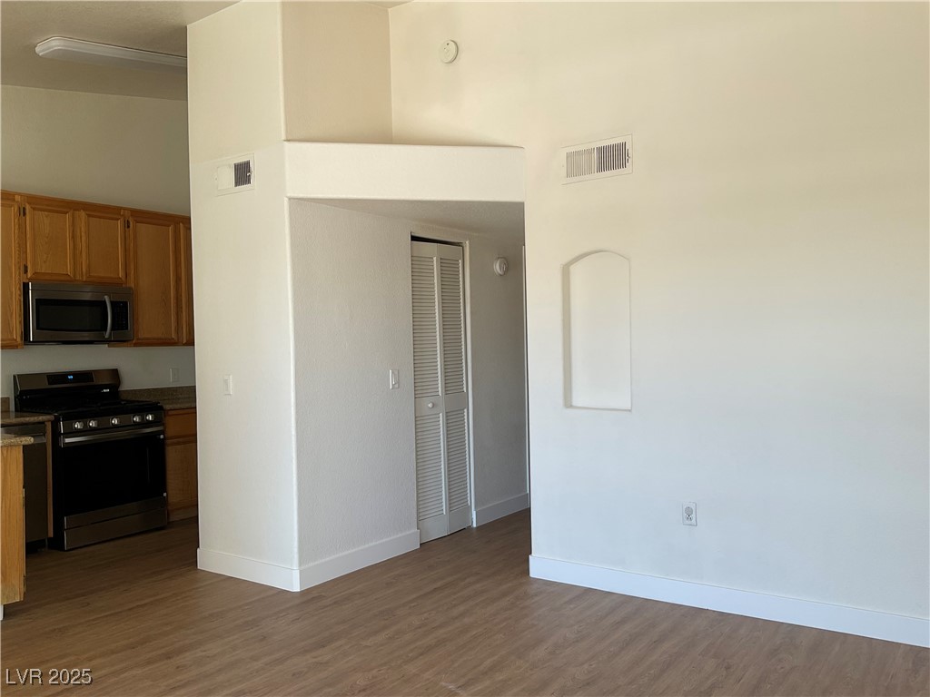 3318 North Decatur Boulevard, Unit 2112 Las Vegas, NV 89130 - Photo 13 of 35