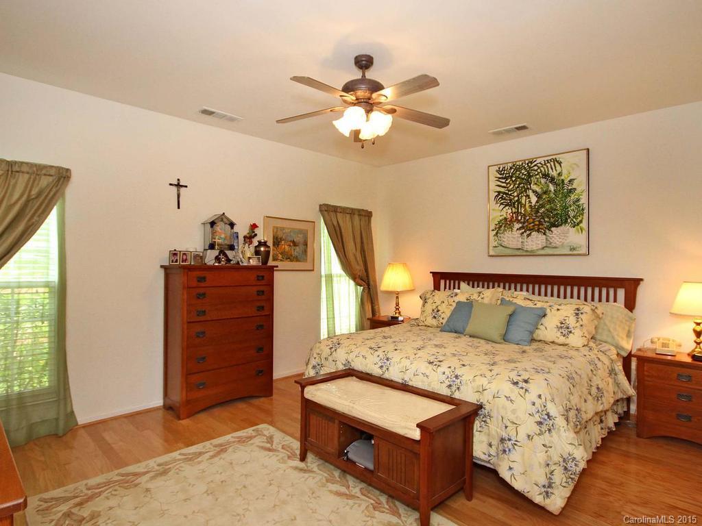 2403 Smith Cove Road Denver, NC 28037 - Photo 13 of 24 Gallery Image 13