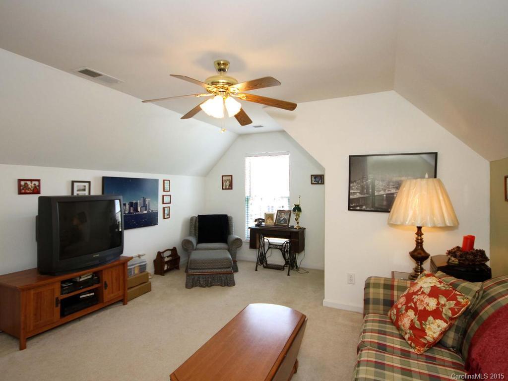 2403 Smith Cove Road Denver, NC 28037 - Photo 20 of 24 Gallery Image 20