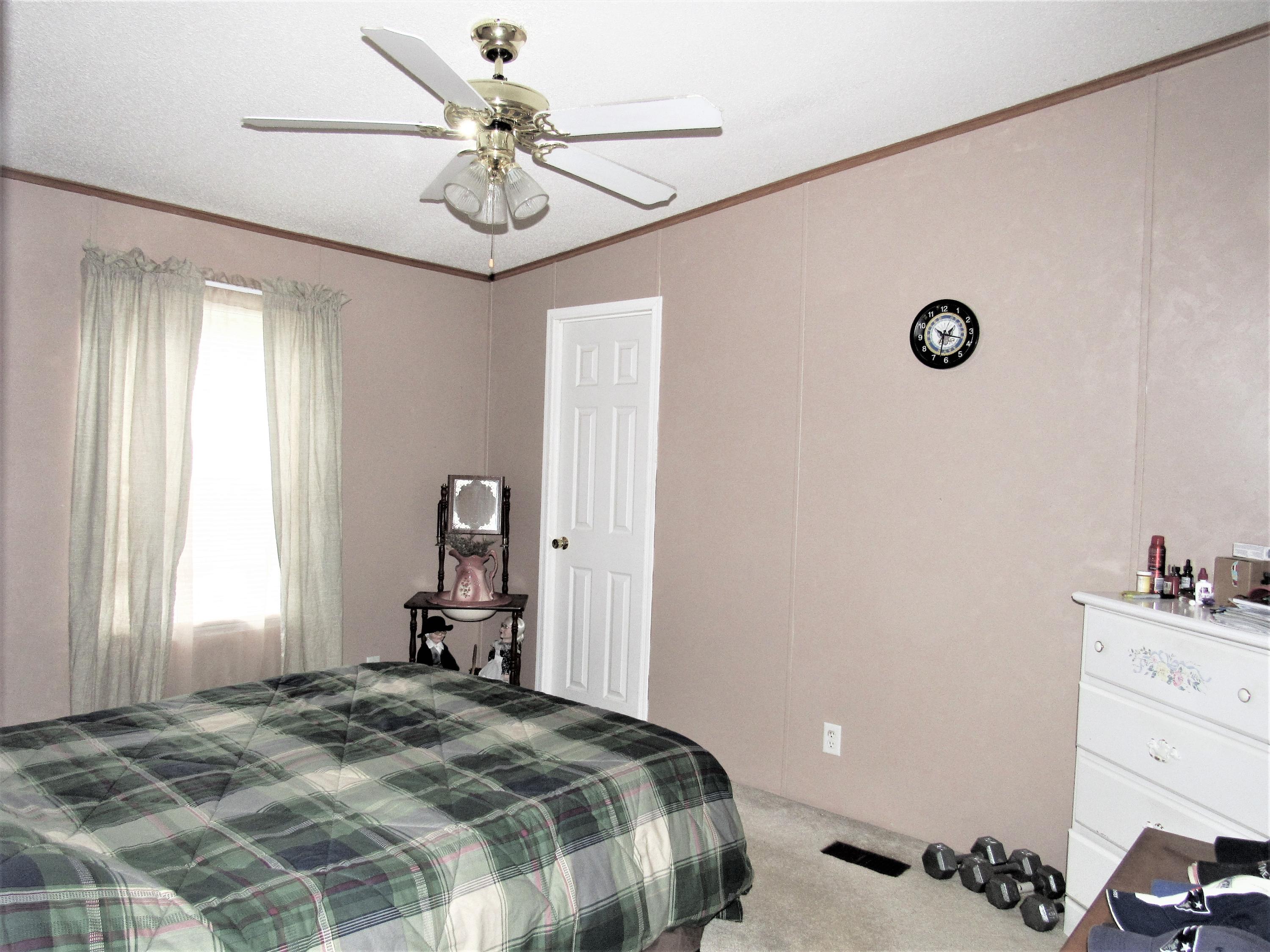1207 Harbin Road Dandridge, TN 37725 - Photo 29 of 34 IMG_2372