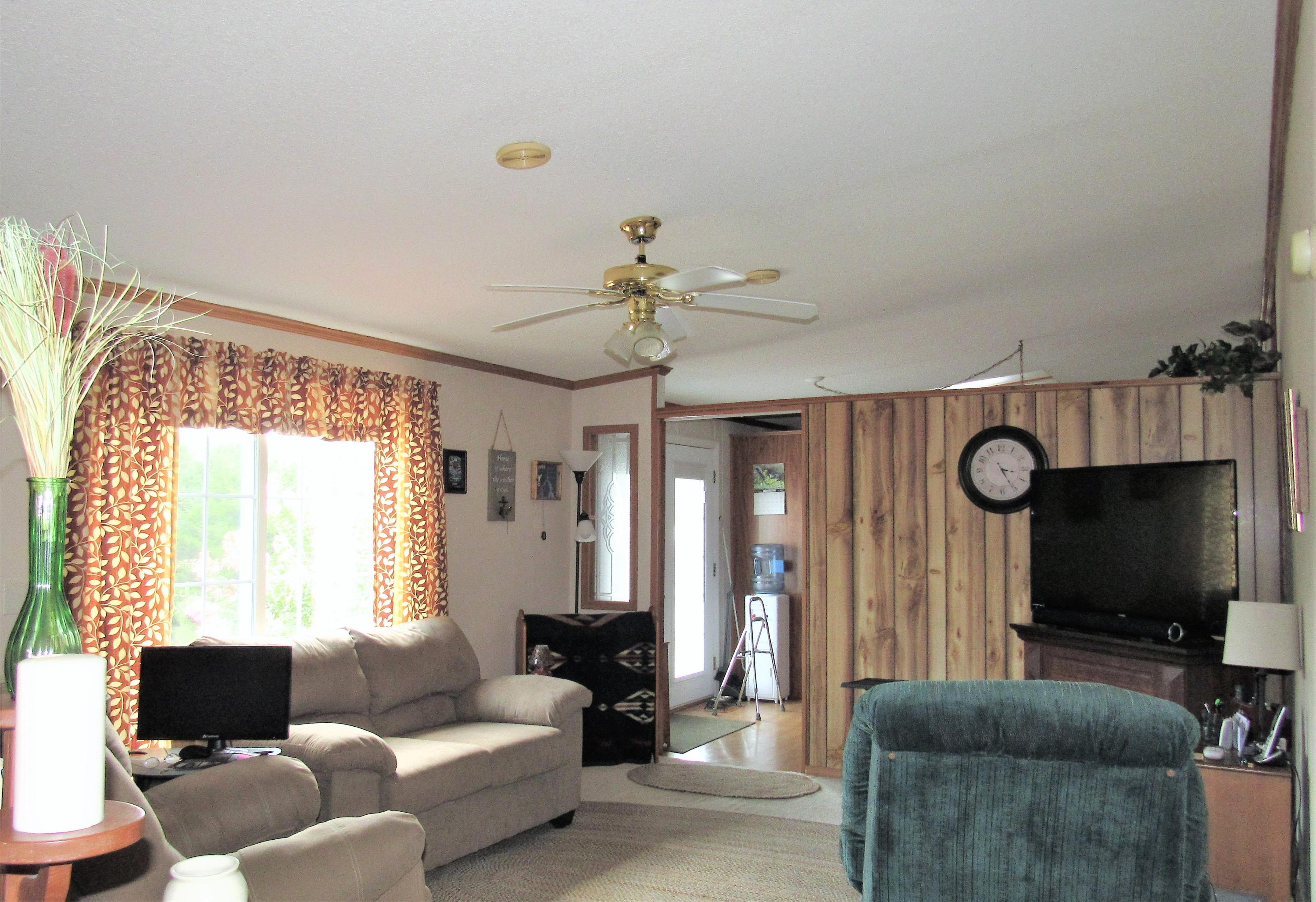 1207 Harbin Road Dandridge, TN 37725 - Photo 34 of 34 IMG_2378