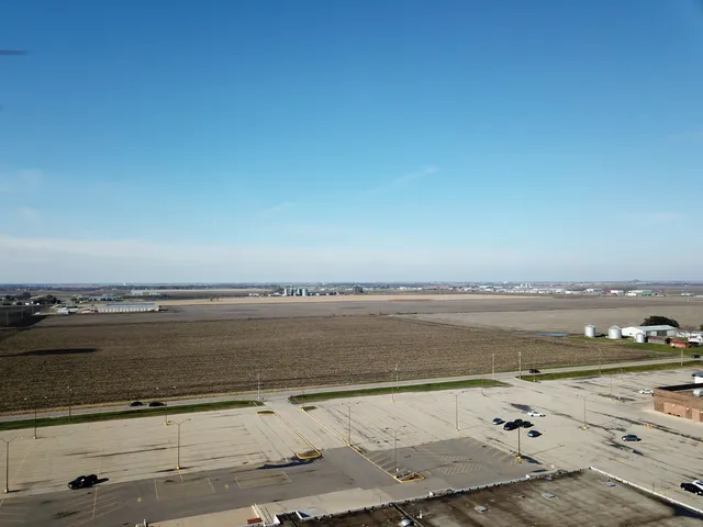 $595,000 | Lot 1 Peoria & 36th Street, Peru, IL 61354