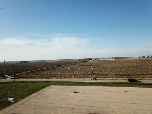 $595,000 | Lot 1 Peoria & 36th Street, Peru, IL 61354