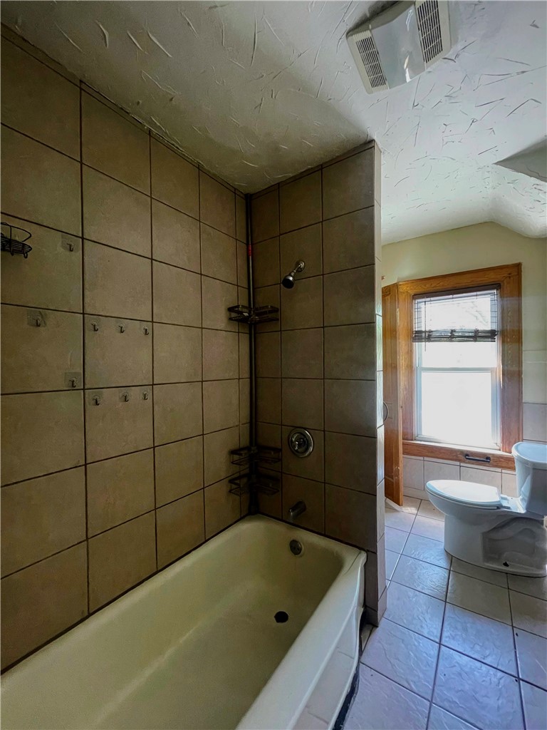 1051 Monroe Avenue, Unit 2 Rochester, NY 14620 - Photo 14 of 15