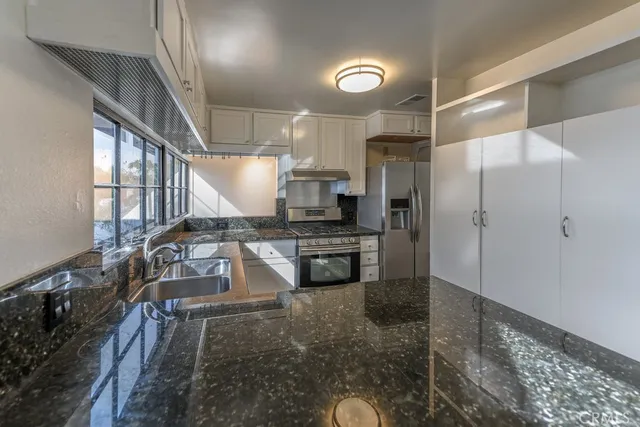 $950,000 | 11817 Texas, Unit 1, Los Angeles, CA 90025