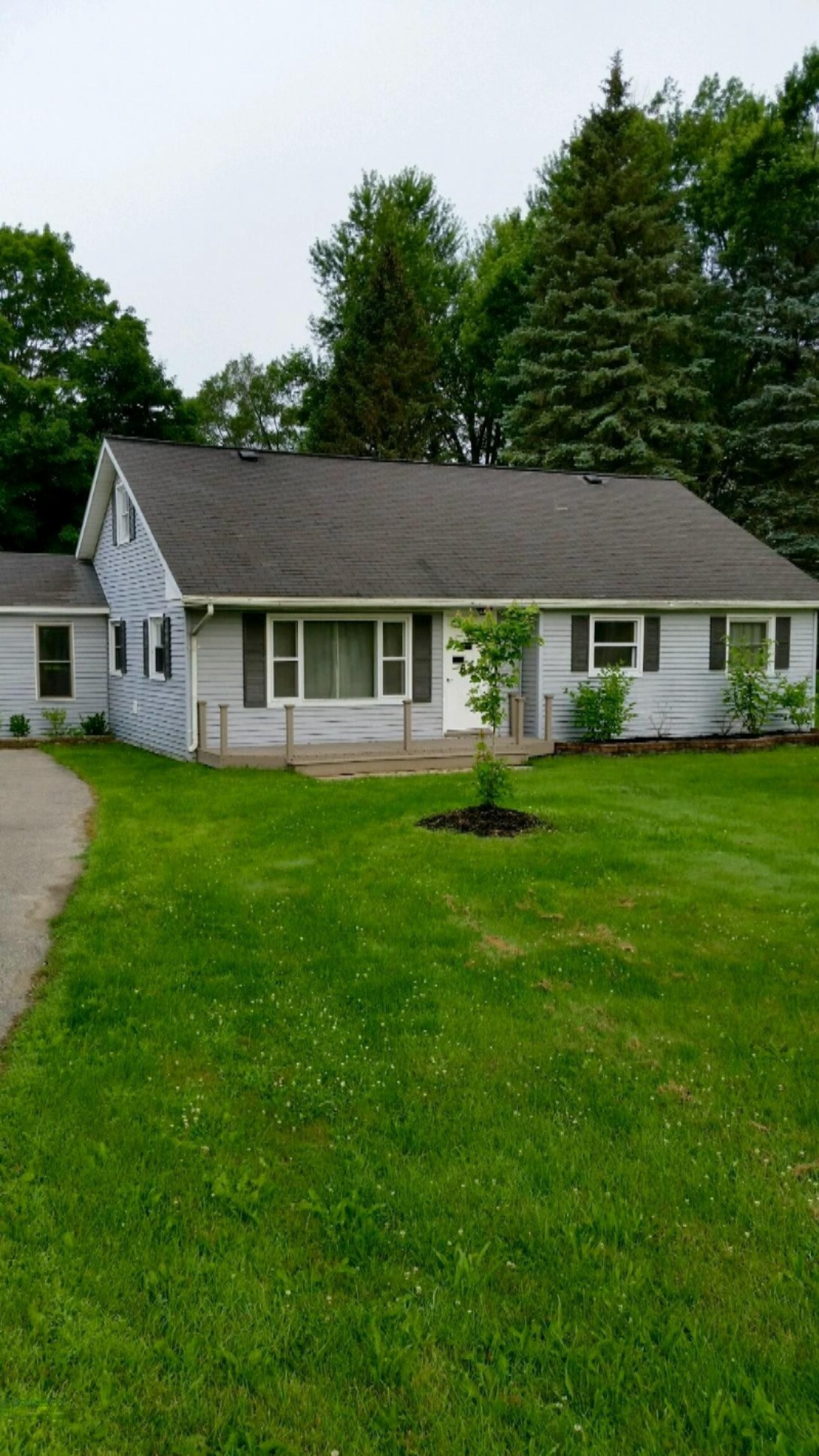 104 North Centennial Road Coldwater, MI 49036 - Photo 1 of 11 Front View