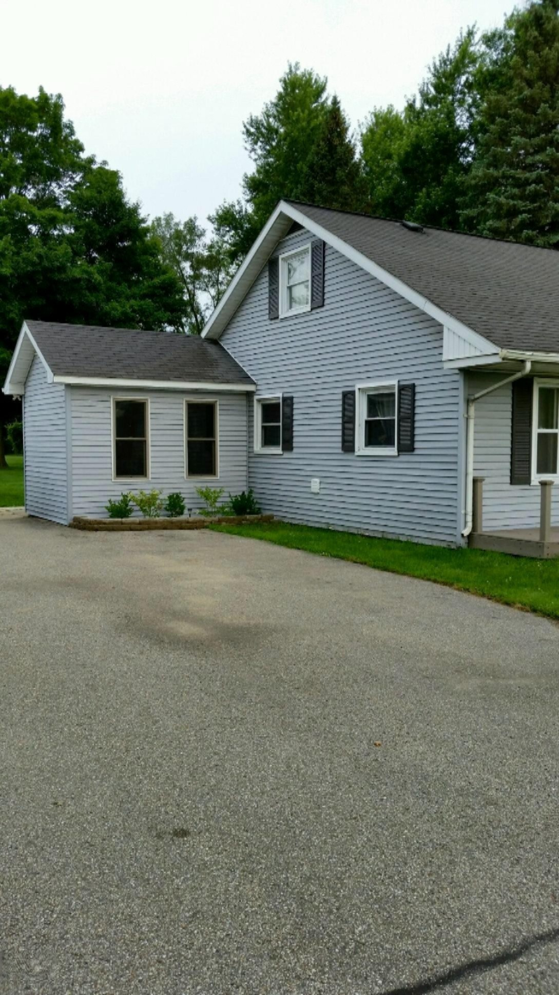 104 North Centennial Road Coldwater, MI 49036 - Photo 2 of 11 Side View Drive