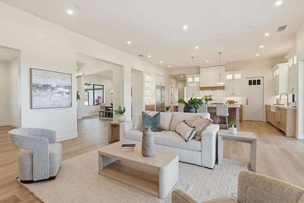 575 Twin Country Lane Fallbrook, CA 92028 - Photo 18 of 68 Living Room