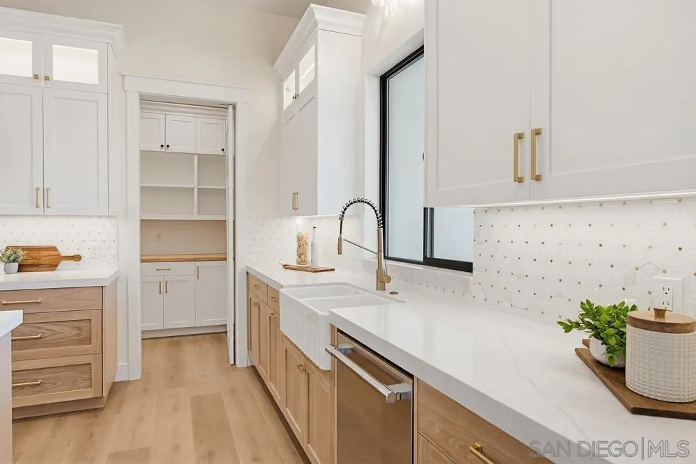575 Twin Country Lane Fallbrook, CA 92028 - Photo 24 of 68 Kitchen