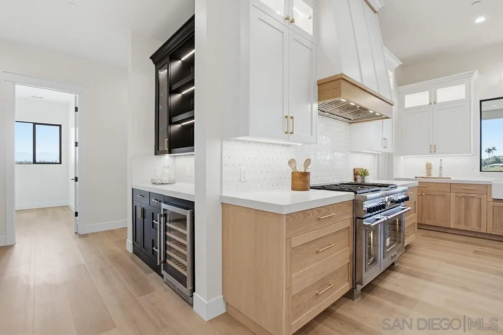 575 Twin Country Lane Fallbrook, CA 92028 - Photo 27 of 68 Kitchen