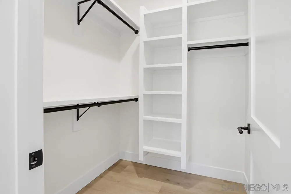 575 Twin Country Lane Fallbrook, CA 92028 - Photo 52 of 68 Walk-in Closet