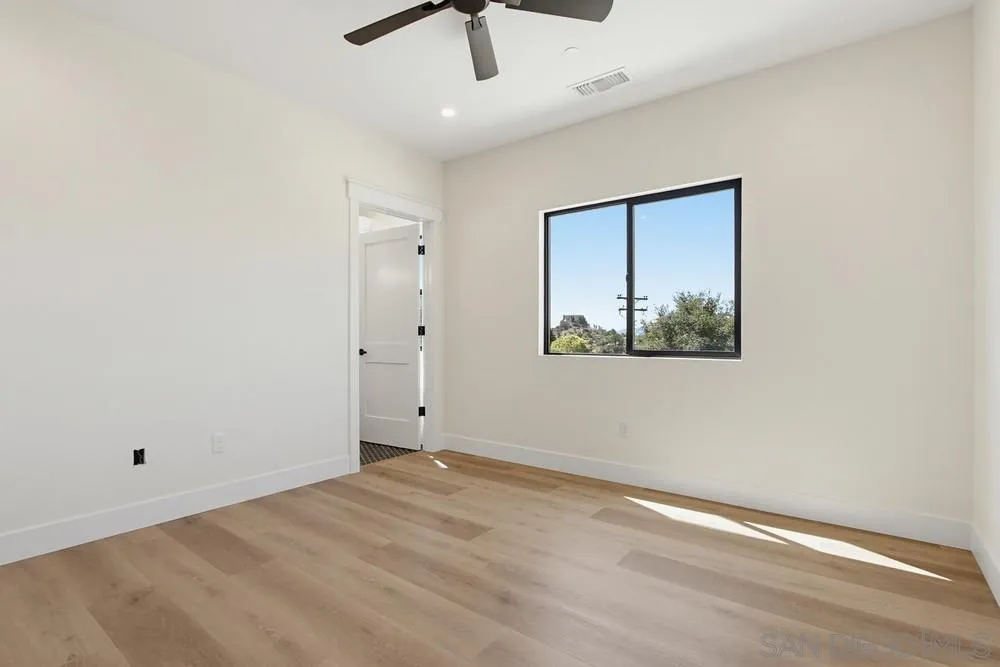 575 Twin Country Lane Fallbrook, CA 92028 - Photo 54 of 68 guest bedroom 3