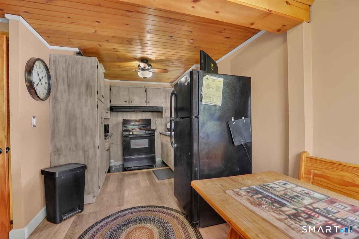 12 Westover Road New Britain, CT 06053 - Photo 8 of 37 Gallery Image 8