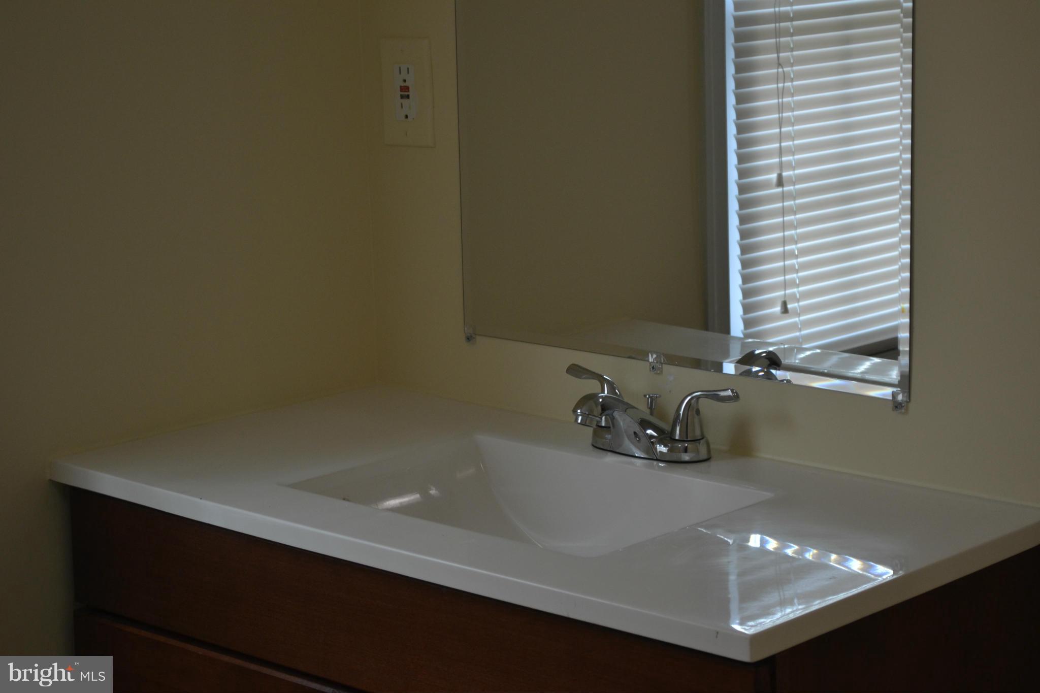 6304 Taylor Road Riverdale, MD 20737 - Photo 17 of 23 Bath