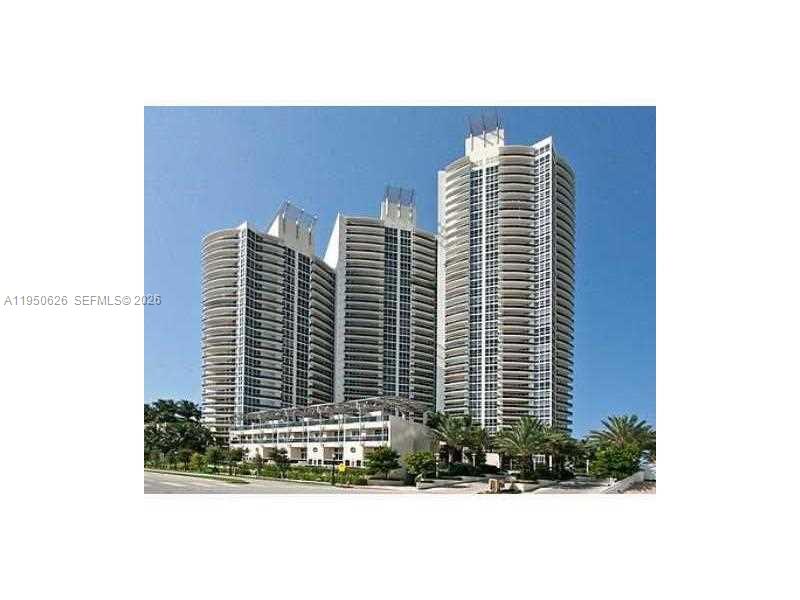 400 Alton Road, Unit 705 Miami Beach, FL 33139 - Photo 26 of 29 Exterior Front