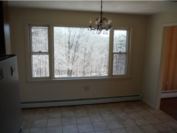 238 Oak Hill Road Concord, NH 03301 - Photo 5 of 30