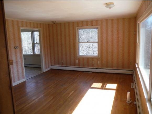 238 Oak Hill Road Concord, NH 03301 - Photo 7 of 30