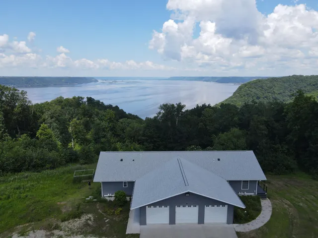 $575,000 | 59144 Lucky Lane, Seneca, WI 54626