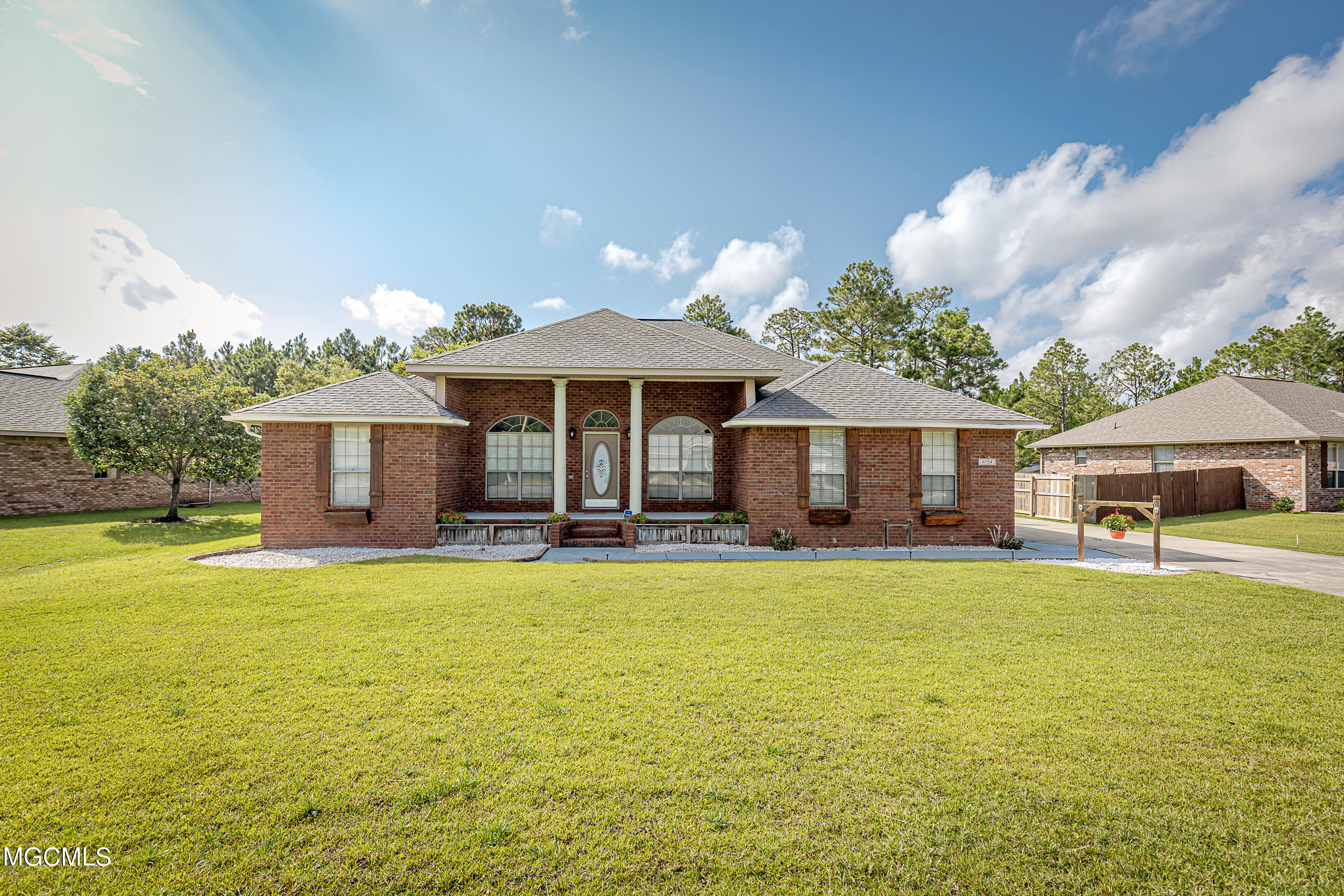 6754 Biddix Evans Road Ocean Springs, MS 39564 - Photo 2 of 54 IMG_7748