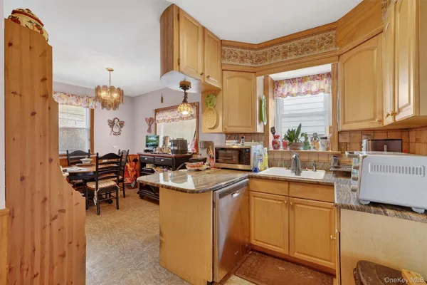 $675,000 | 65 Hillview Avenue, Yonkers, NY 10704