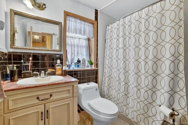 $675,000 | 65 Hillview Avenue, Yonkers, NY 10704