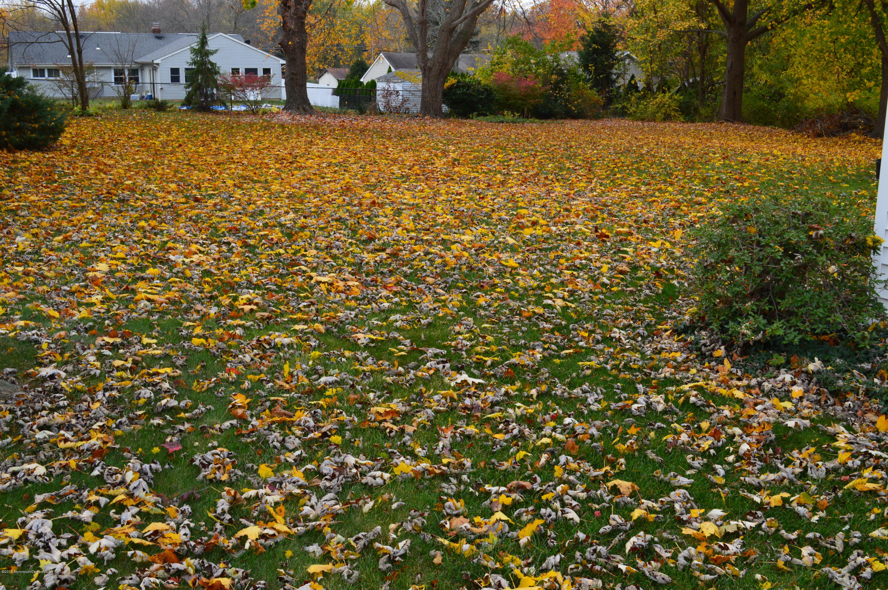 737 Hopping Road Middletown, NJ 07718 - Photo 4 of 24 737 Hopping side