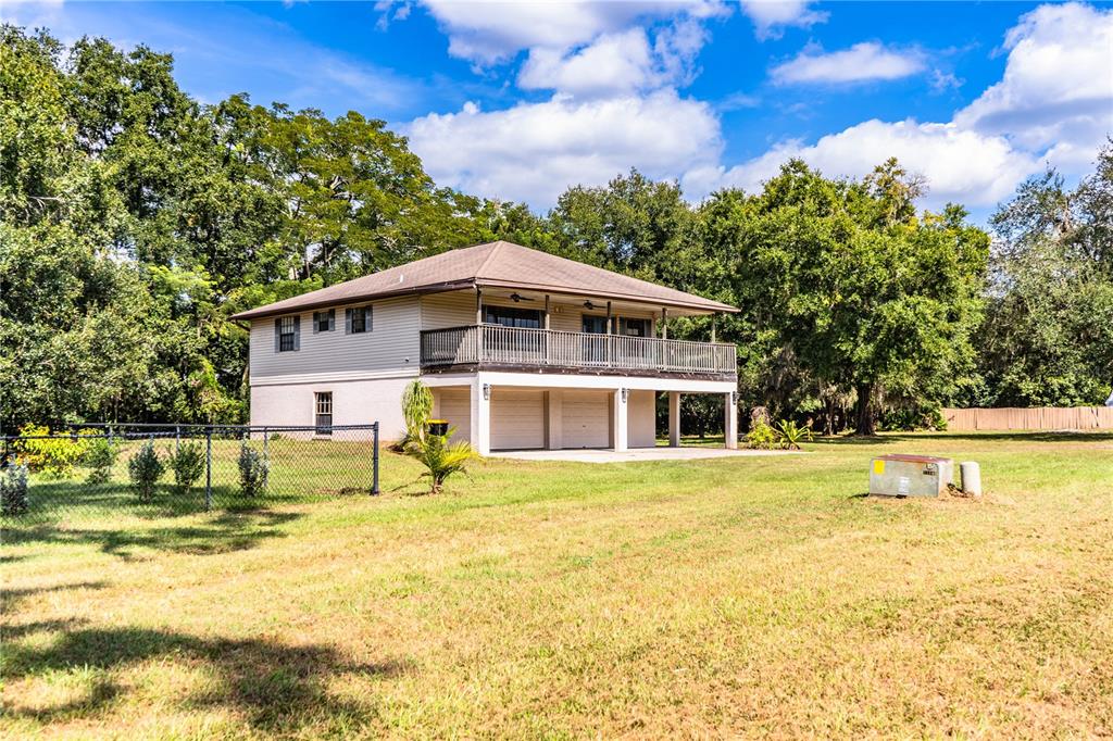 8725 Selph Road Lakeland, FL 33810 - Photo 2 of 71 Gallery Image 2