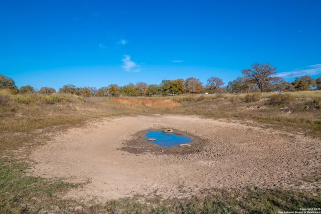 $699,000 | 847 Littlehorn Lane, La Vernia, TX 78121