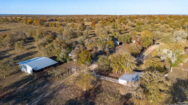 $699,000 | 847 Littlehorn Lane, La Vernia, TX 78121
