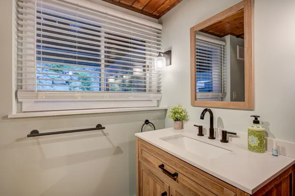 $469,900 | 400 Rolling Ridge Road, Bartlett, NH 03812