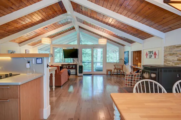 $469,900 | 400 Rolling Ridge Road, Bartlett, NH 03812