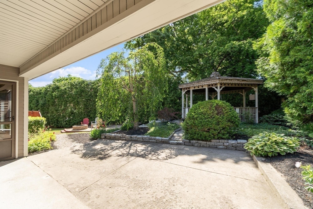 89 Stony Brook Road Raynham, MA 02767 - Photo 22 of 23