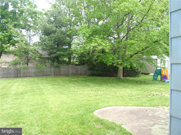264 Burning Tree Road Delran, NJ 08075 - Photo 3 of 14