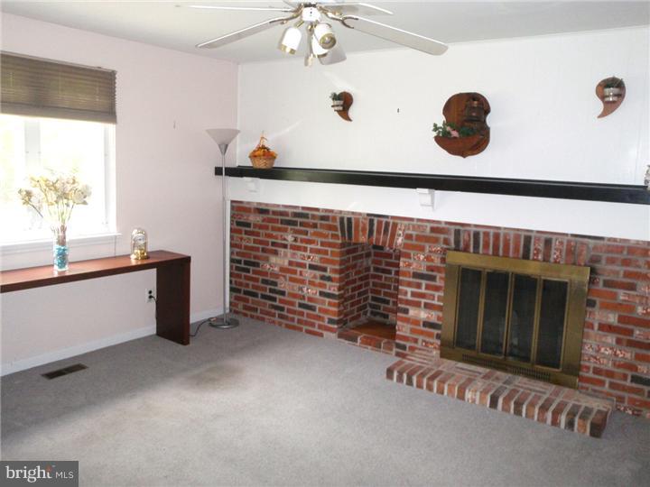 264 Burning Tree Road Delran, NJ 08075 - Photo 5 of 14