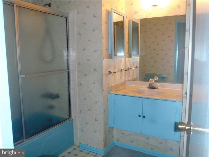 264 Burning Tree Road Delran, NJ 08075 - Photo 10 of 14