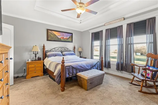 $565,000 | 3901 Southwest Odell Drive, Lee's Summit, MO 64082