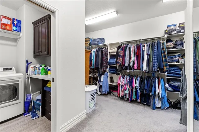 $565,000 | 3901 Southwest Odell Drive, Lee's Summit, MO 64082