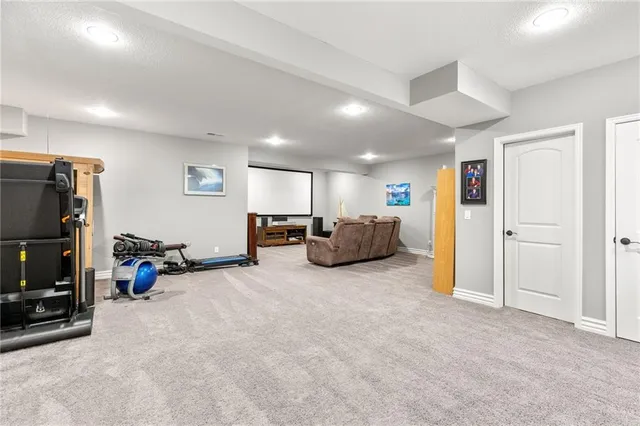 $565,000 | 3901 Southwest Odell Drive, Lee's Summit, MO 64082