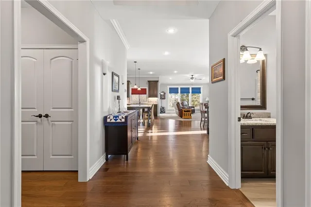 $565,000 | 3901 Southwest Odell Drive, Lee's Summit, MO 64082