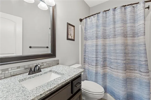 $565,000 | 3901 Southwest Odell Drive, Lee's Summit, MO 64082