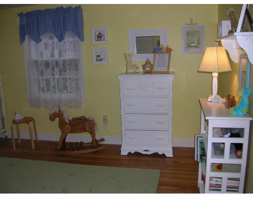 38 Bellevue Road Stoneham, MA 02180 - Photo 17 of 24 Gallery Image 17