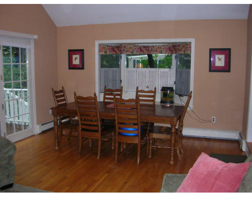 38 Bellevue Road Stoneham, MA 02180 - Photo 8 of 24 Gallery Image 8