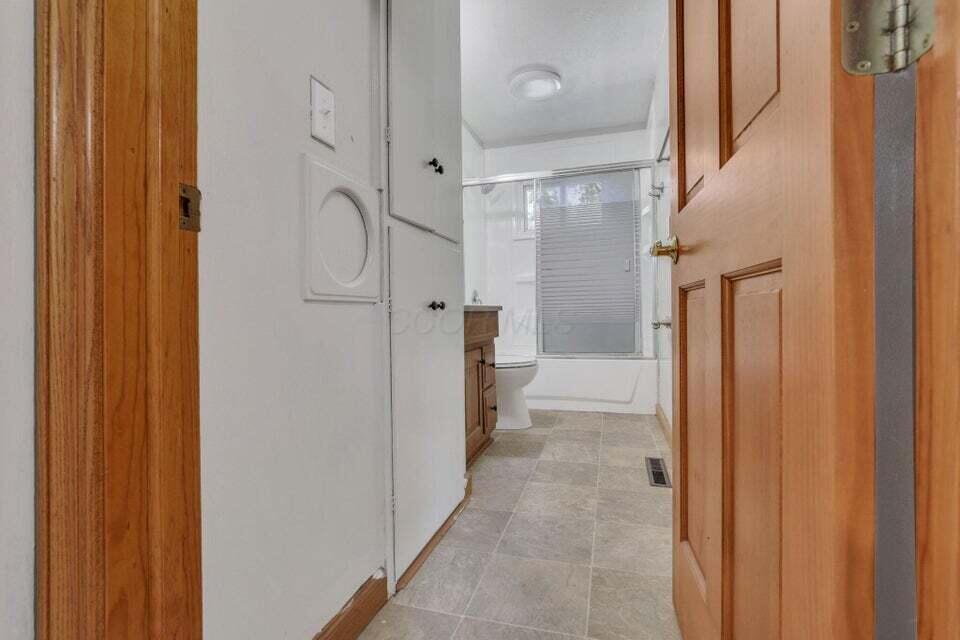 1588 Fall Brook Road Columbus, OH 43223 - Photo 23 of 54 20260624005912367944000000-o