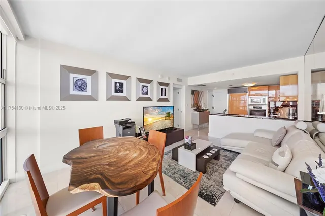 $4,950 | 6801 Collins Avenue, Unit 1403/DOOR, Miami Beach, FL 33141