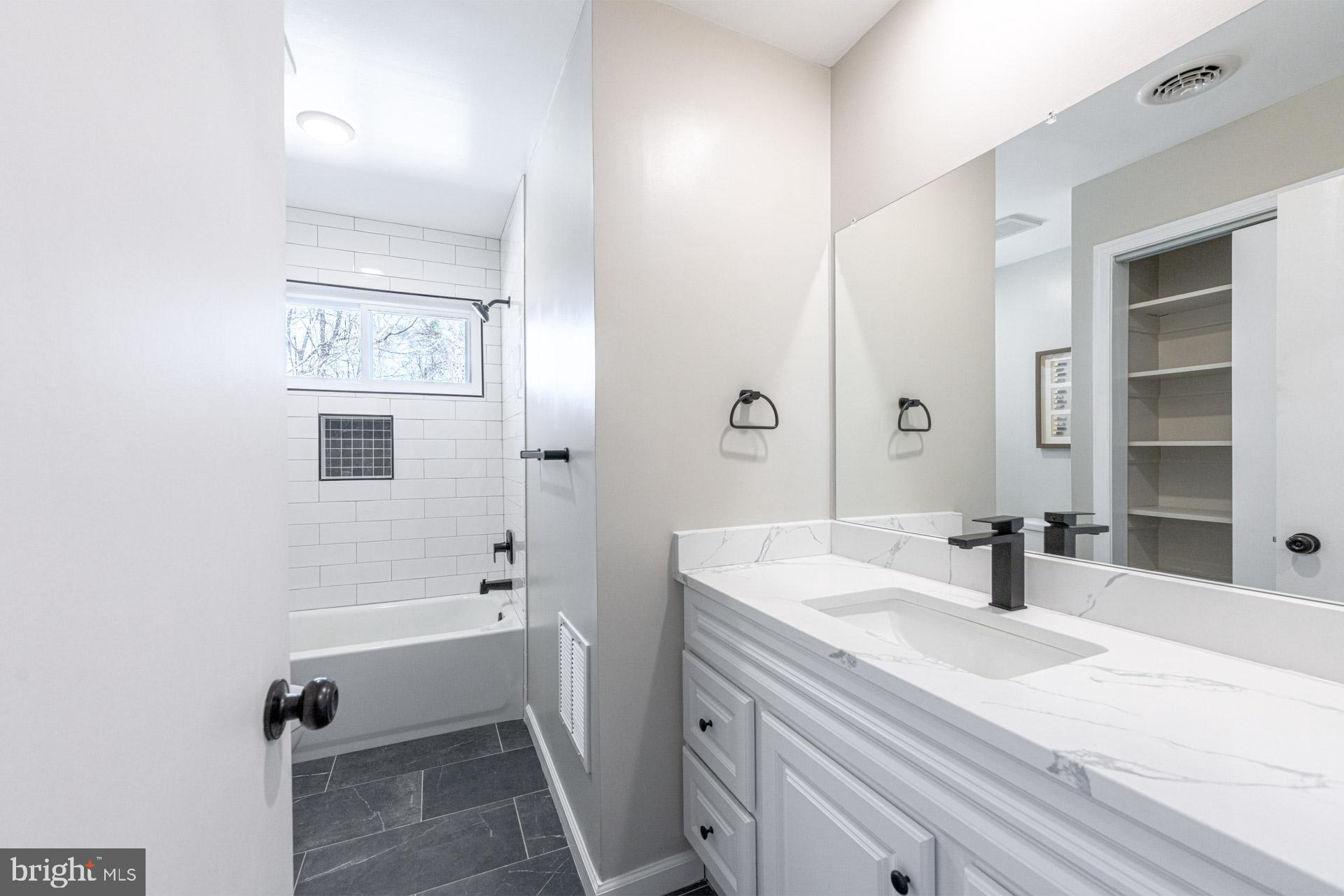 11620 Lucasville Road Manassas, VA 20112 - Photo 37 of 49 Gallery Image 37