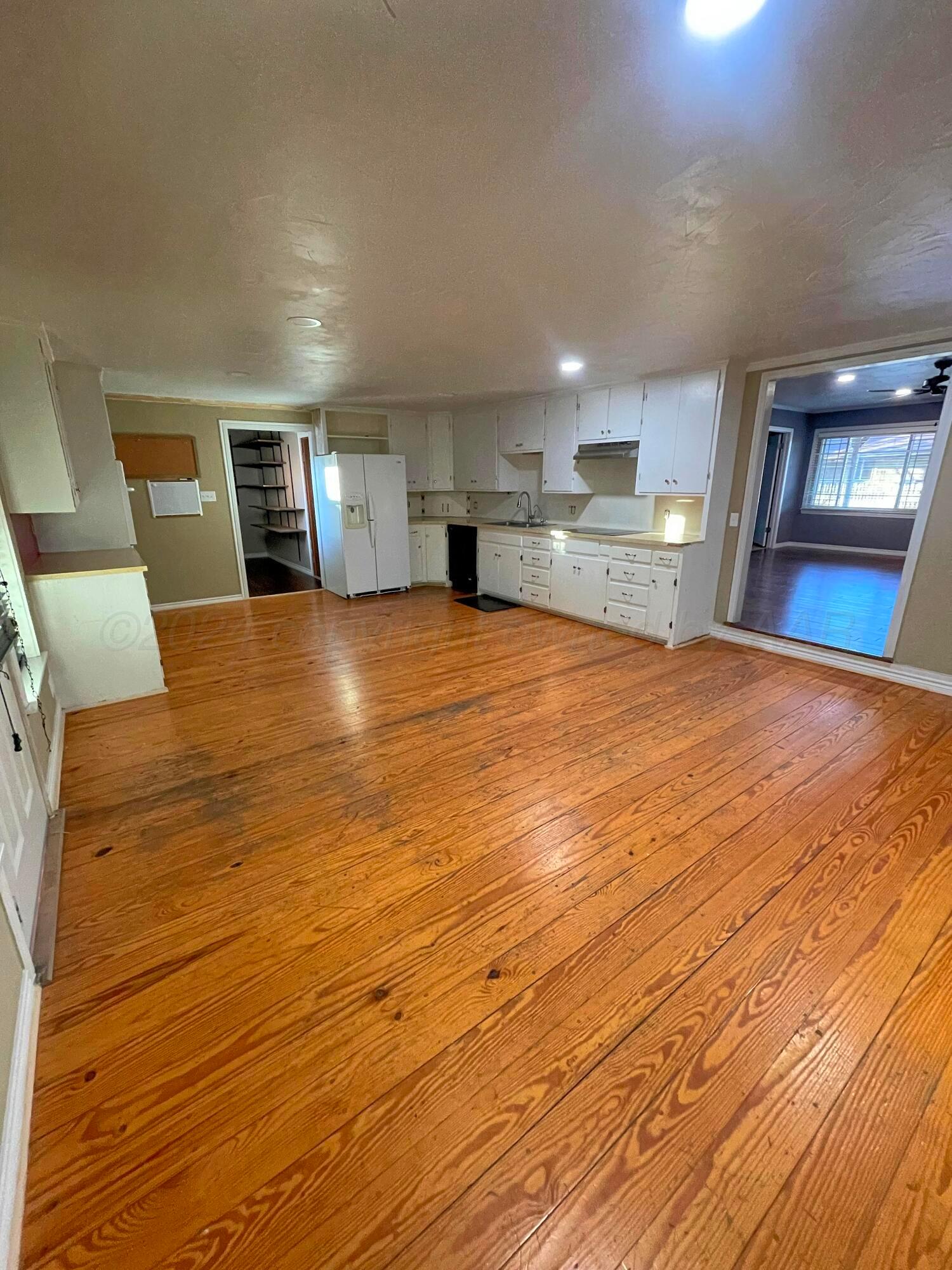 705 Southwest 9th Avenue Perryton, TX 79070 - Photo 3 of 11 7.2_easyHDR