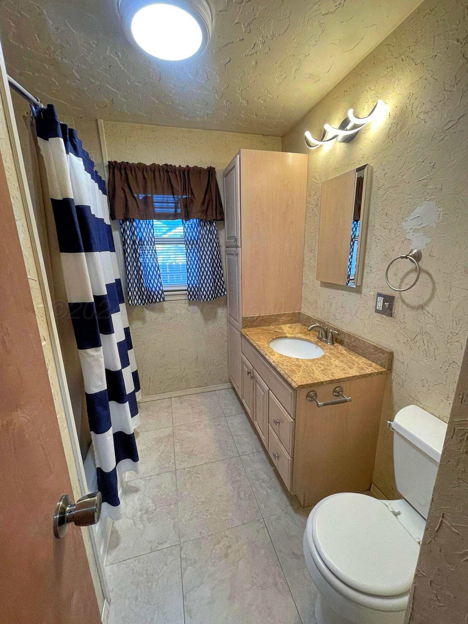 705 Southwest 9th Avenue Perryton, TX 79070 - Photo 9 of 11 4.2_easyHDR