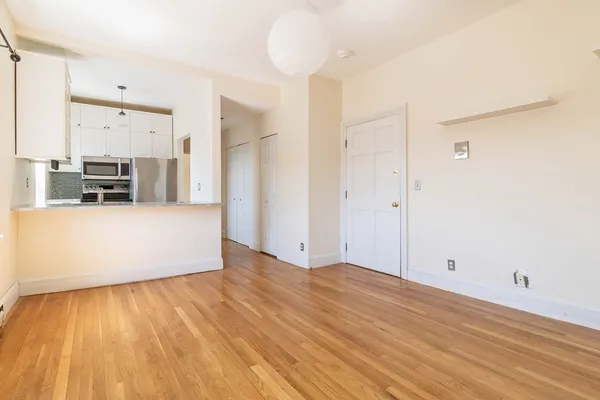 $3,600 | 42 West Newton Street, Unit 423, Boston, MA 02118