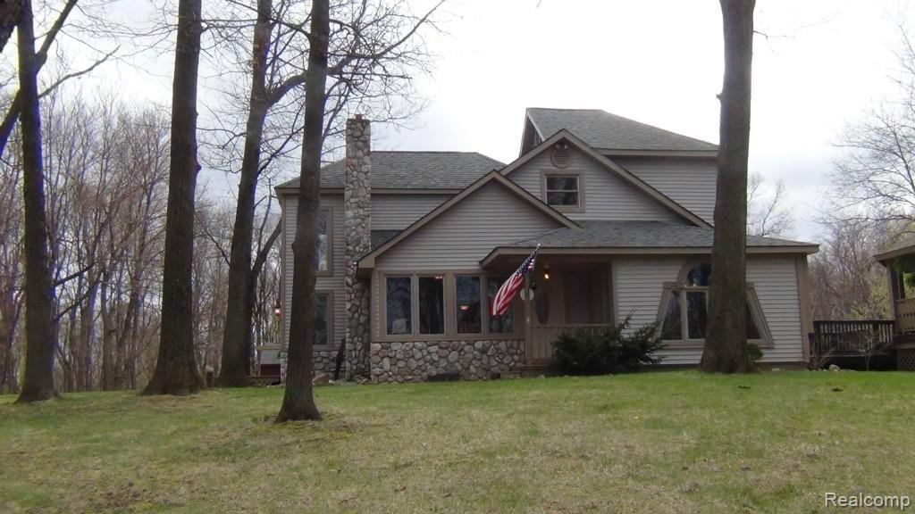 3299 Sanitorium Road Howell, MI 48843 - Photo 2 of 53 DSC02477.jpg