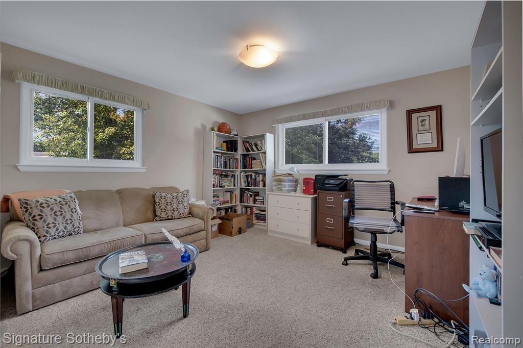 7252 Stonebrook Road West Bloomfield, MI 48322 - Photo 31 of 38